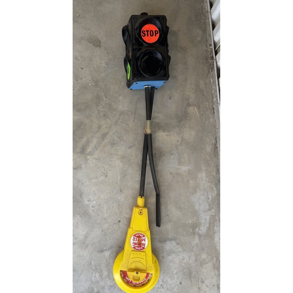 Vintage‎ Traffic  Signal Light Double 3D Parking Meter For Train Sets Display